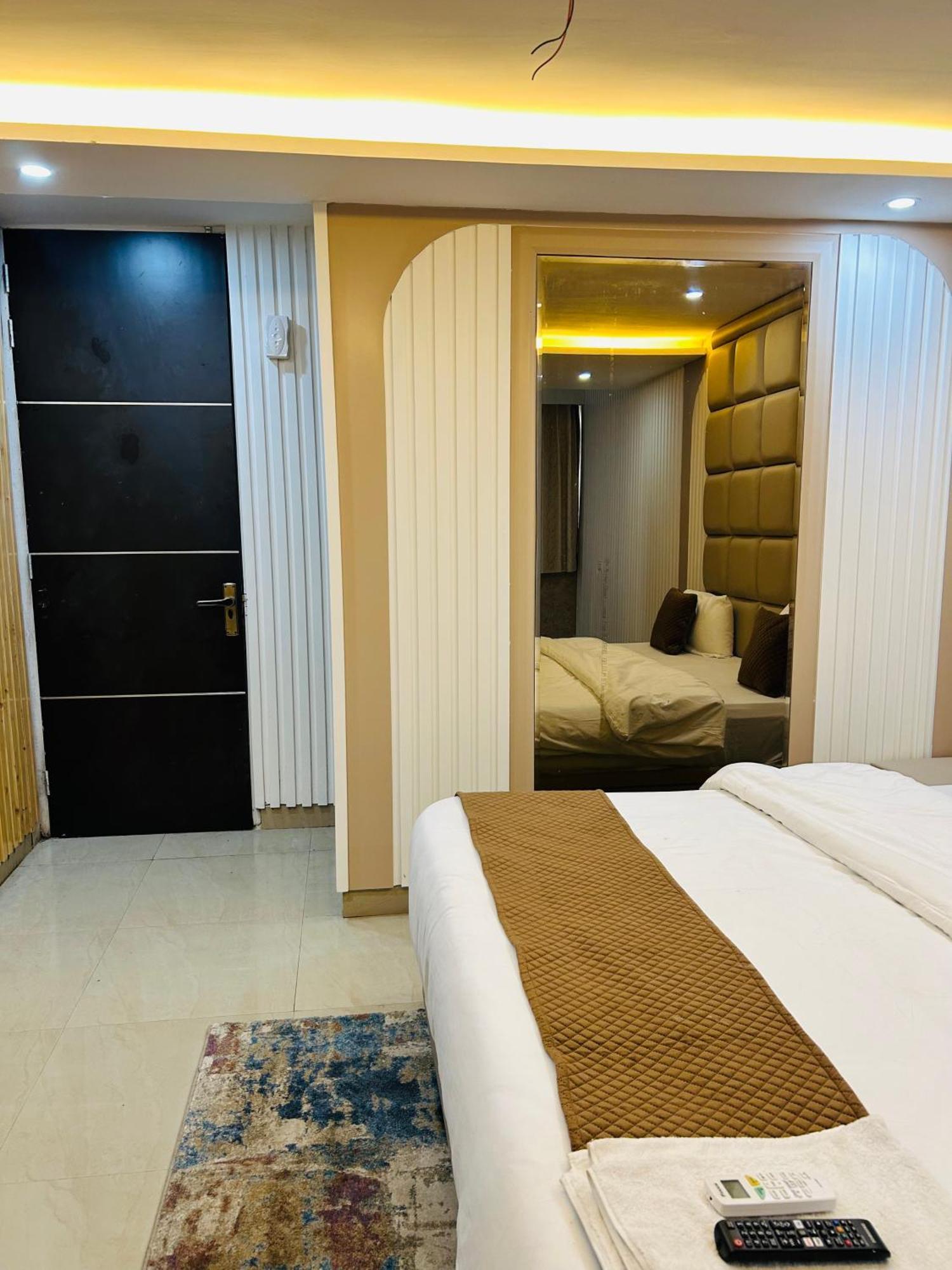 Bob Adventures Hotel Dehradun Bagian luar foto