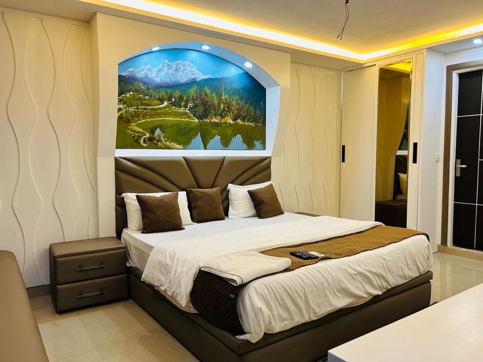 Bob Adventures Hotel Dehradun Bagian luar foto