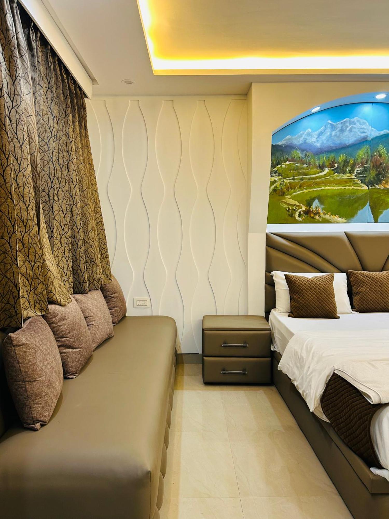 Bob Adventures Hotel Dehradun Bagian luar foto