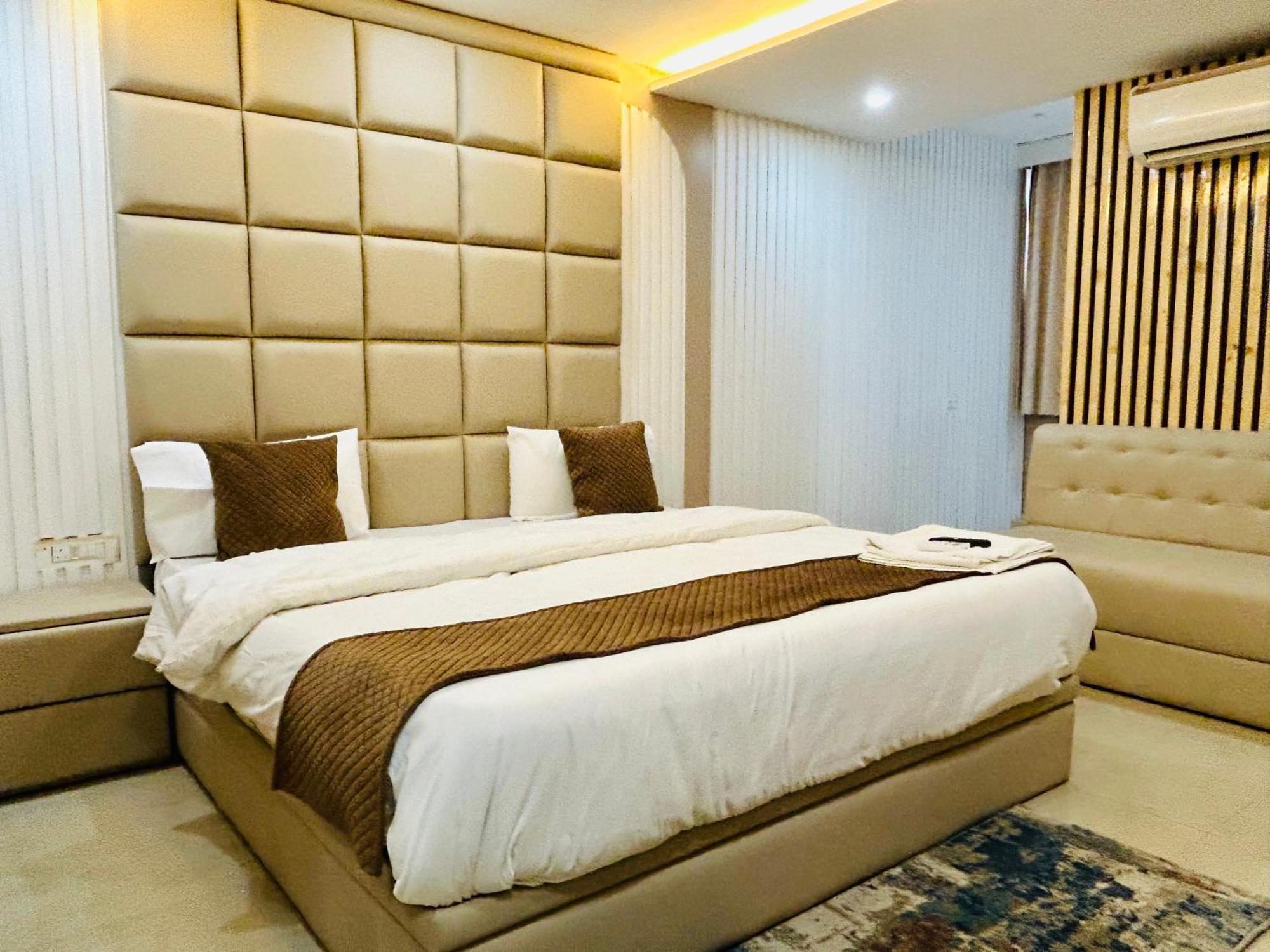 Bob Adventures Hotel Dehradun Bagian luar foto